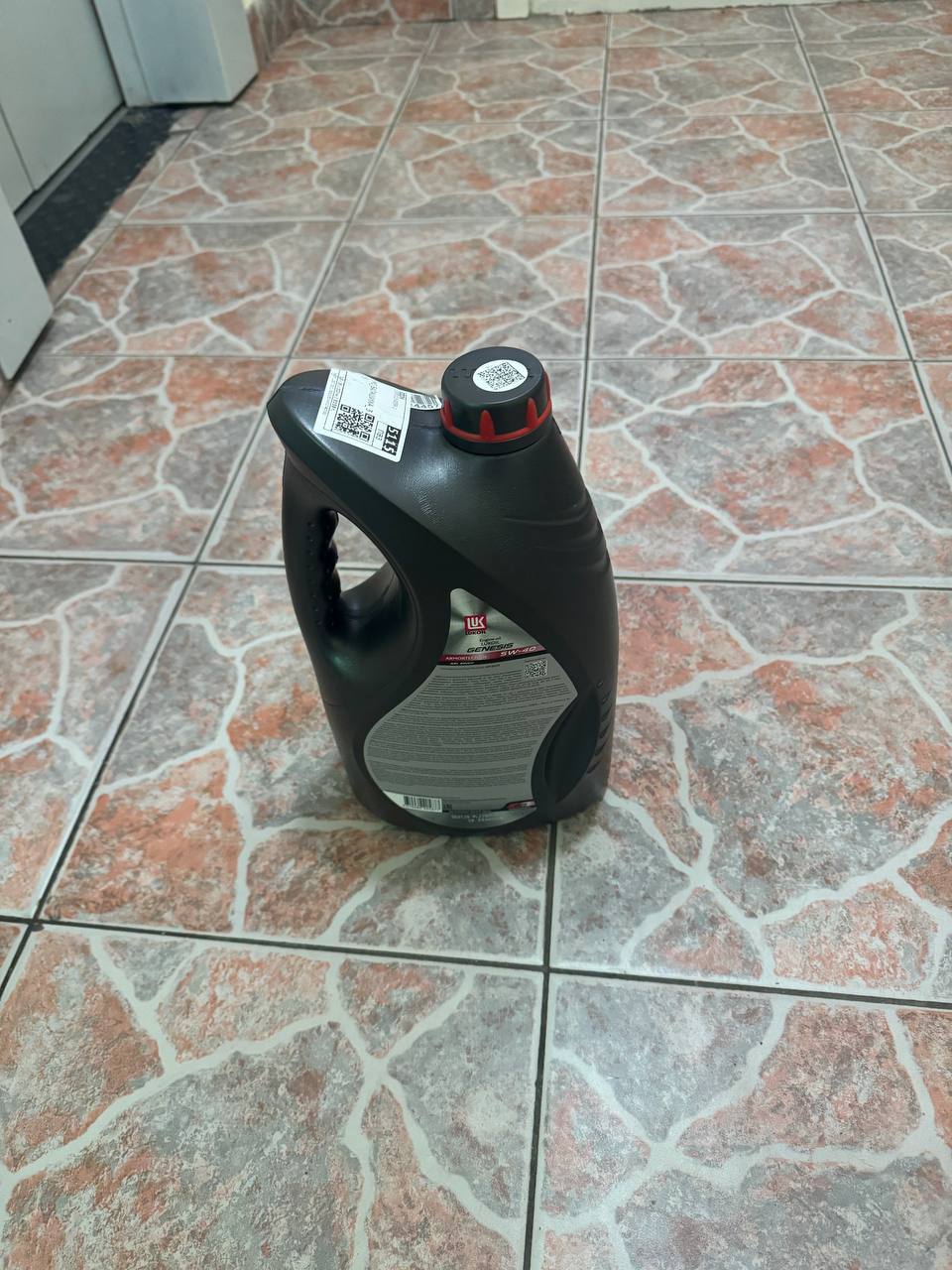 Продам моторное масло ЛУКОЙЛ Armortech CN 5W-40 - Запчасти в Балашиха